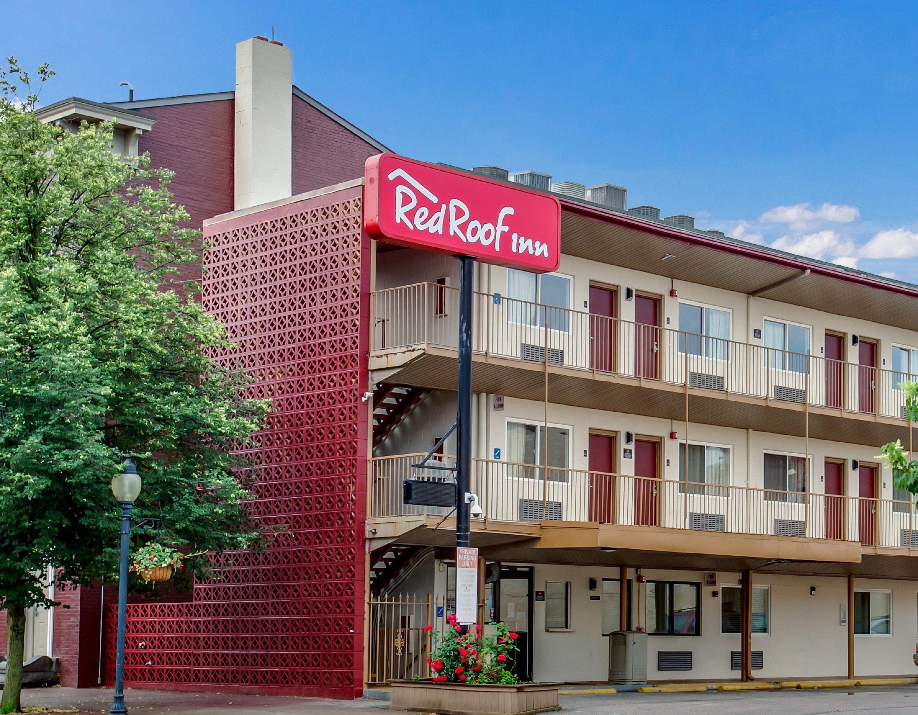 Red Roof Inn York Downtown Extérieur photo