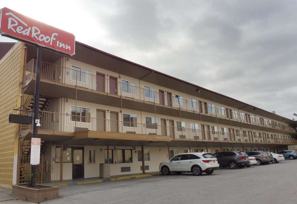 Red Roof Inn York Downtown Extérieur photo